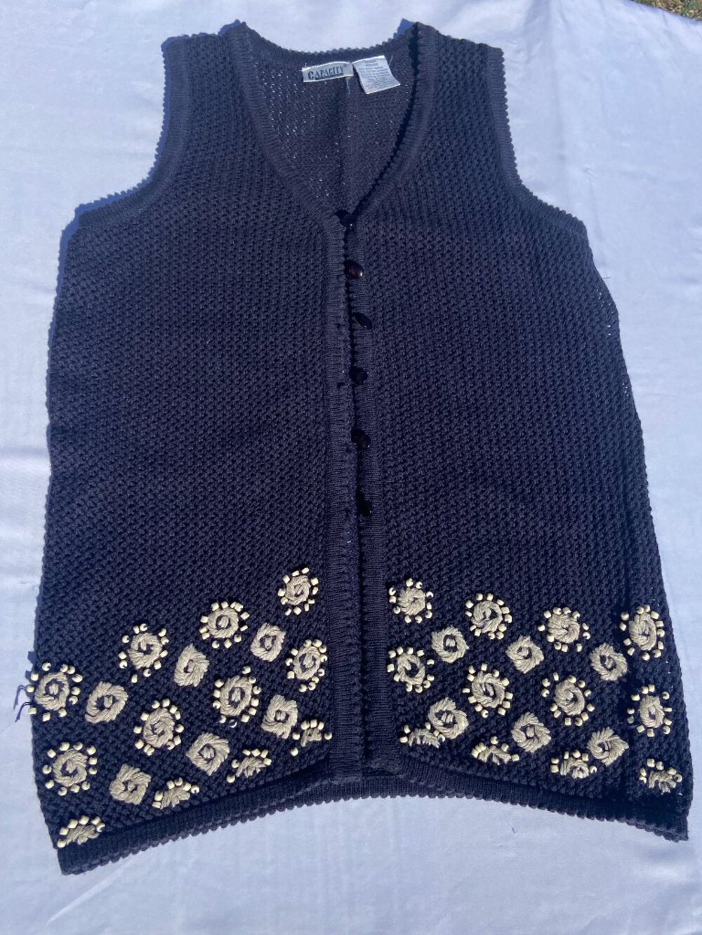 Vintage Womens Crocheted Beaded Sweater Vest Size M Daisies Cottagecore Blue
